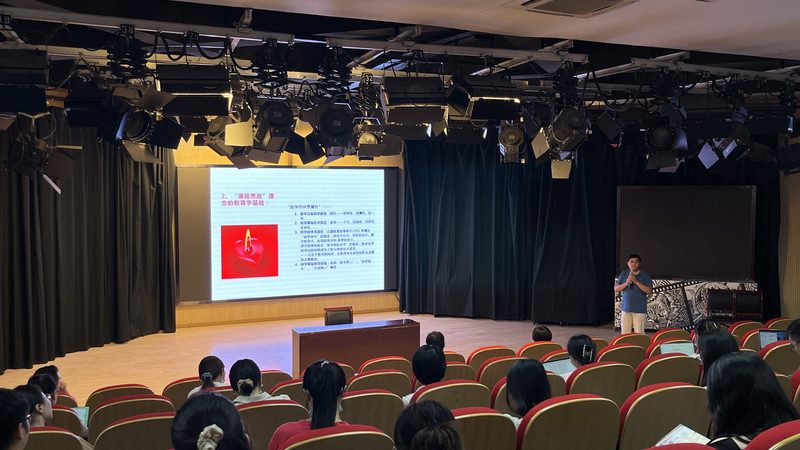 上海言船务有限公司